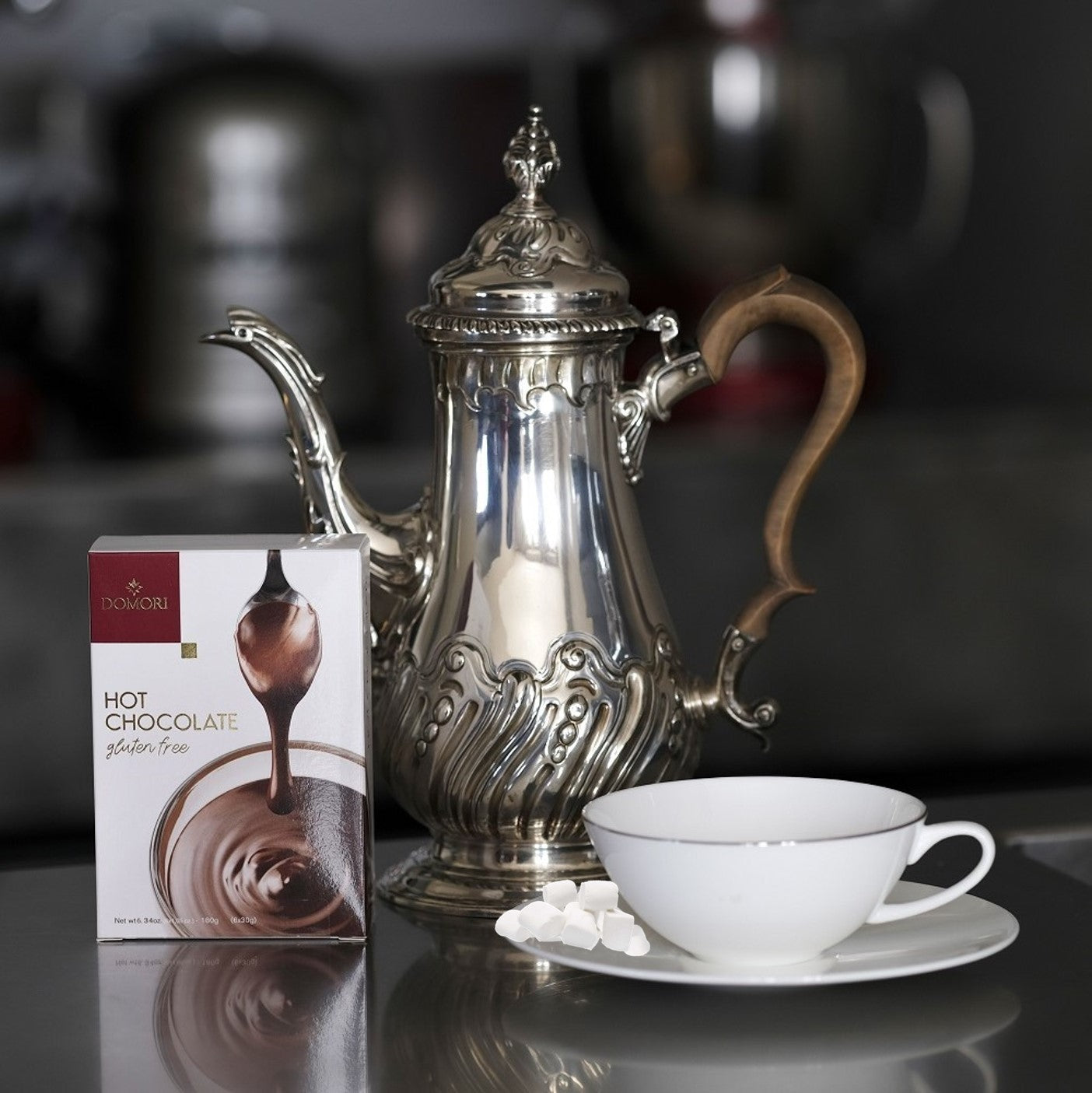 Domori Gluten Free Hot Chocolate (180g) with Fairco Mini White Marshmallows (150g)